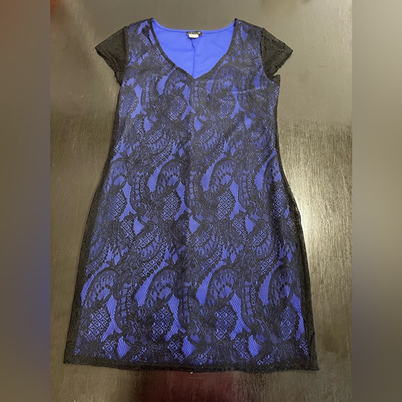 VENUS V-Neck Lace Dress Size M - Picture 8 of 12